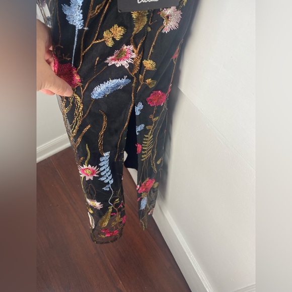 Lulu's NWT Embroidered Bold Botanicals Strapless Black Floral Midi Dress - Picture 6 of 12